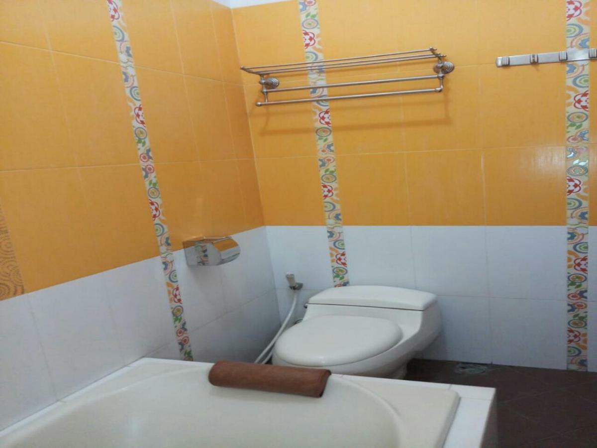 Seventeen Homestay Бандунг Экстерьер фото